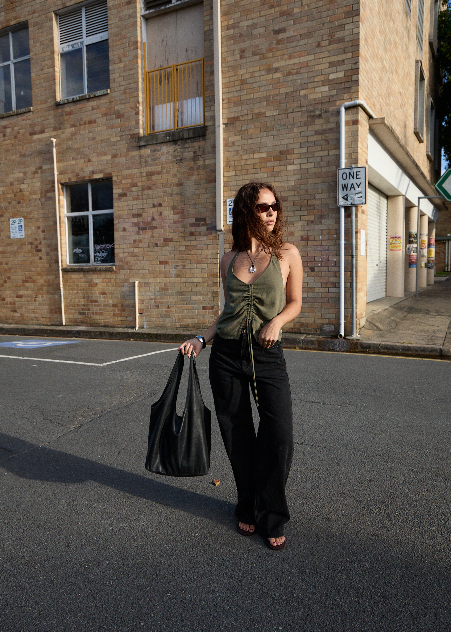 AFENDS Womens Halle - Linen Ruched Top - Deep Olive