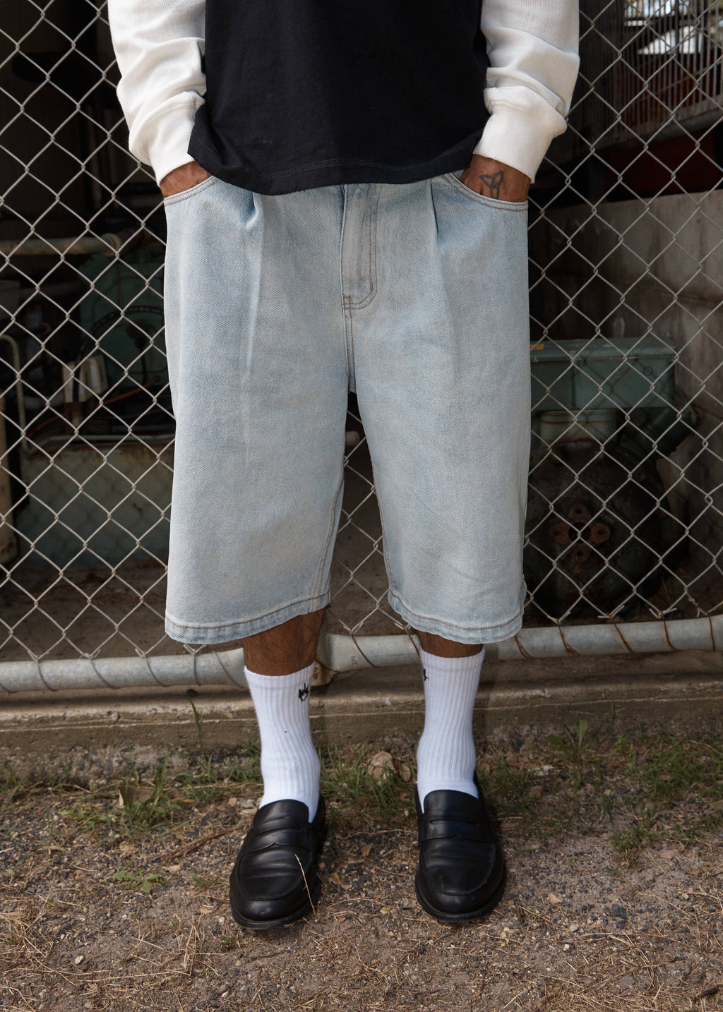 AFENDS Mens Fast Forward - Denim Ultra Baggy Pleated Short 24 Inch - Stone Blue