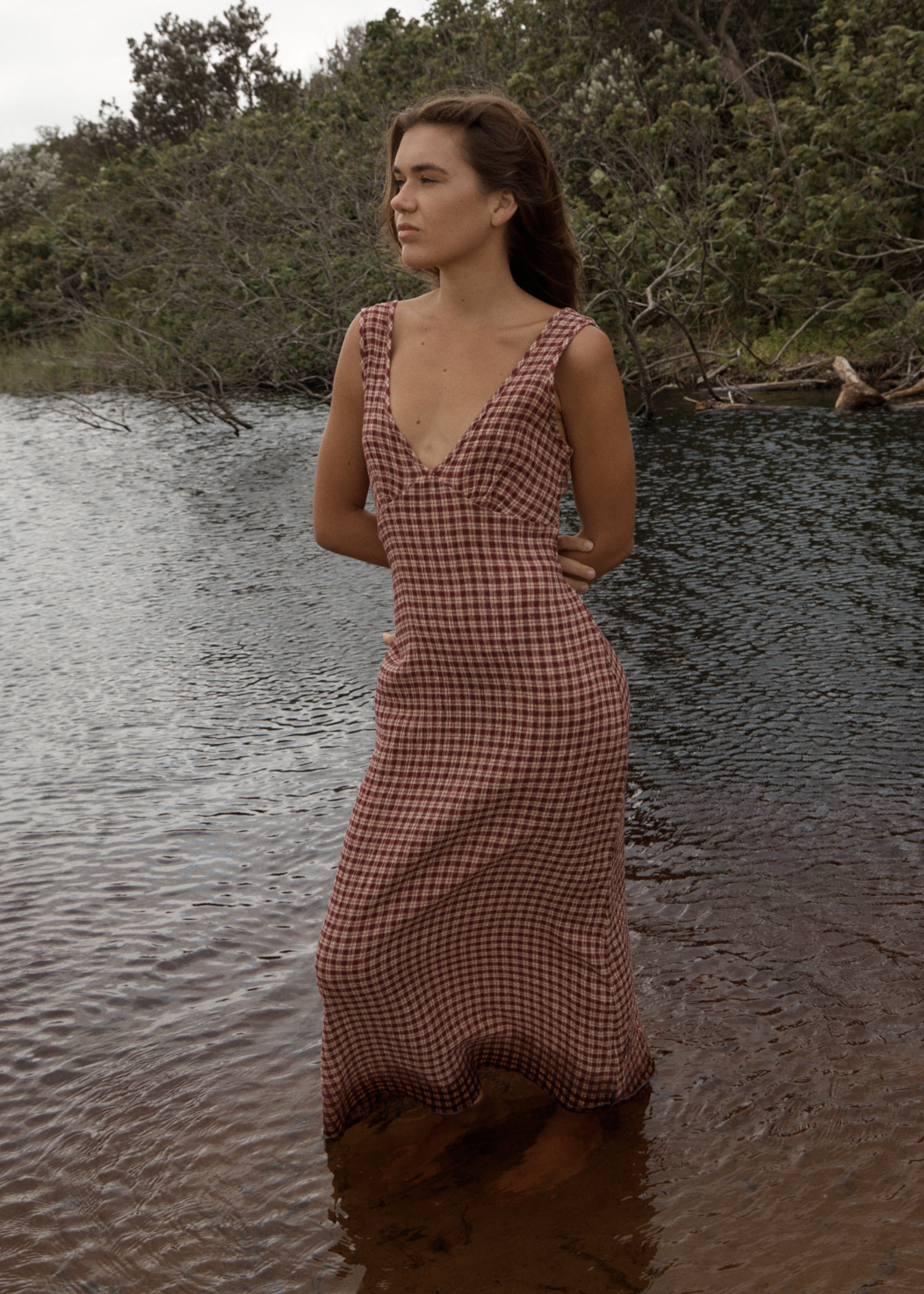 AFENDS Womens Tully - Seersucker Maxi Dress - Capricorn Burgundy / Bei AFENDS Womens Tully - Seersucker Maxi Dress - Capricorn Burgundy / Bei