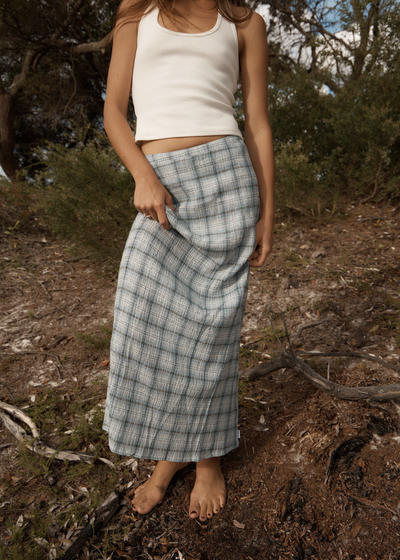 AFENDS Womens Lagoon - Seersucker Maxi Skirt - Overcast Check
