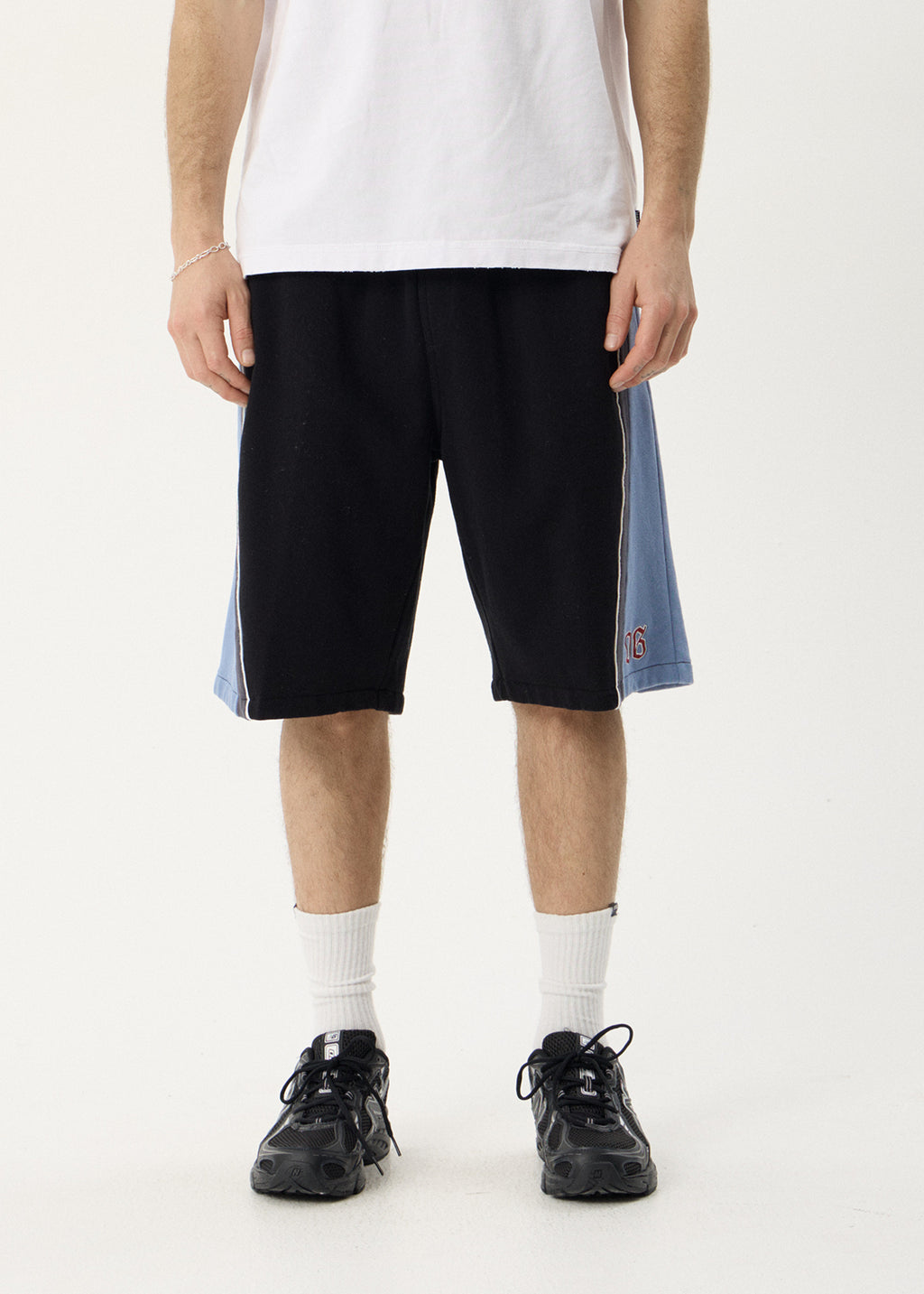 AFENDS Mens Occupancy - Fleece Short 22" - Black