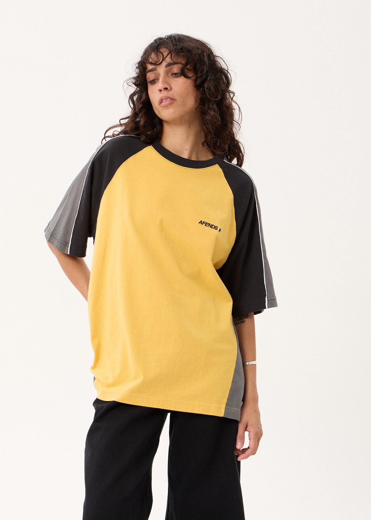 AFENDS Tallows - Panelled Raglan Tee - Mango