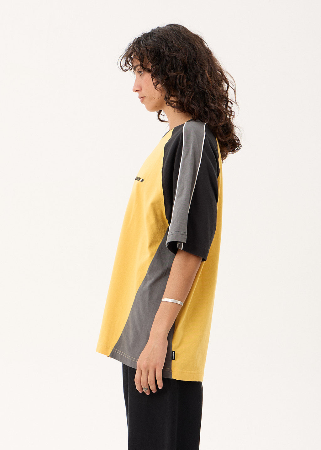 AFENDS Tallows - Panelled Raglan Tee - Mango