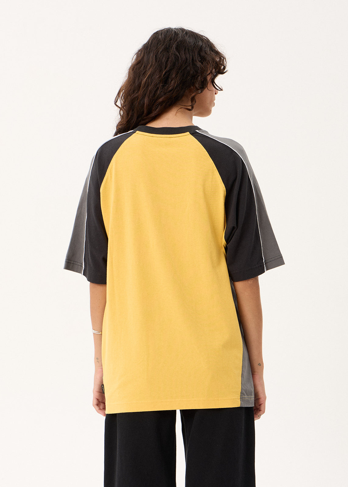 AFENDS Tallows - Panelled Raglan Tee - Mango