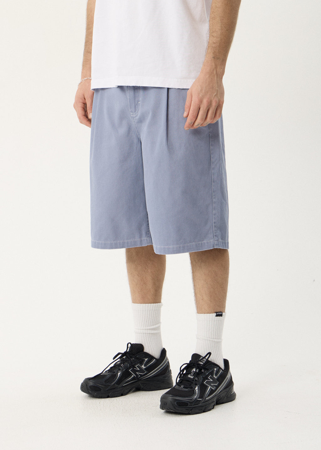 AFENDS Mens Fast Forward - Baggy Pleated Short 24" - Washed Slate Blue