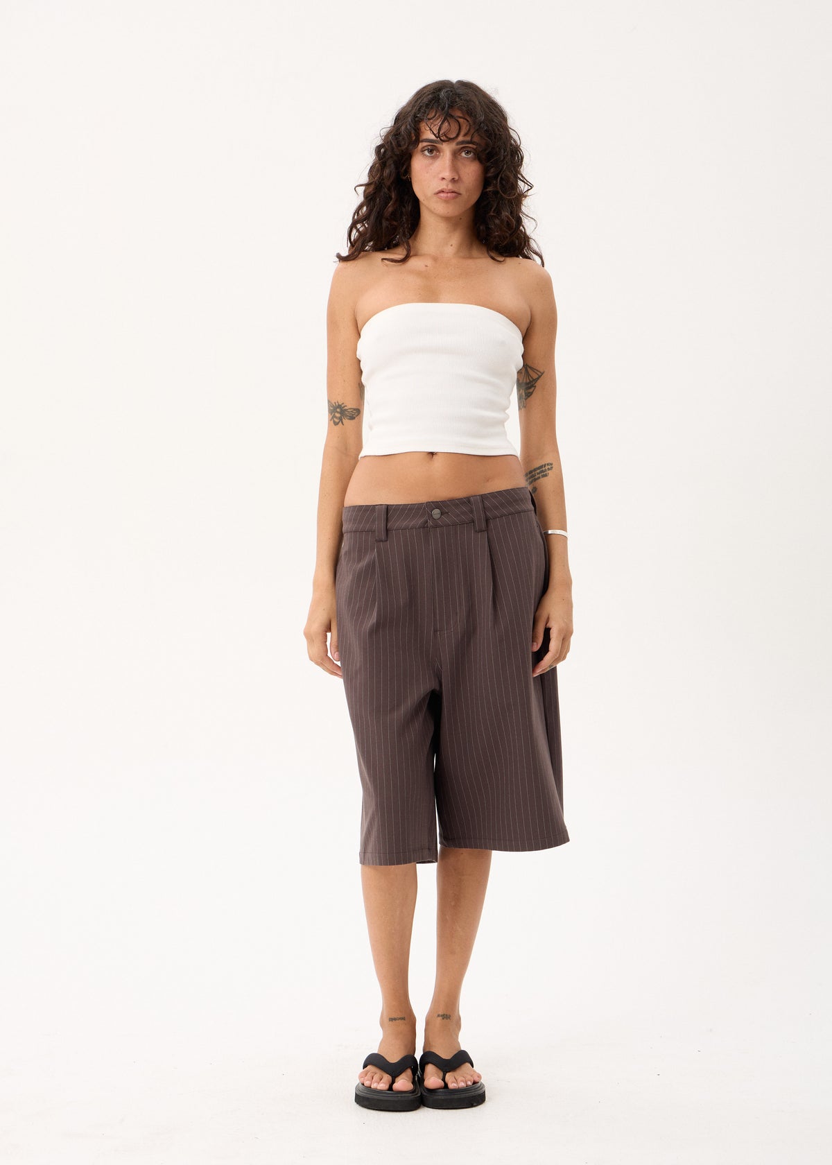 AFENDS Business - Baggy Pleated Short 24" - Coffee Stripe