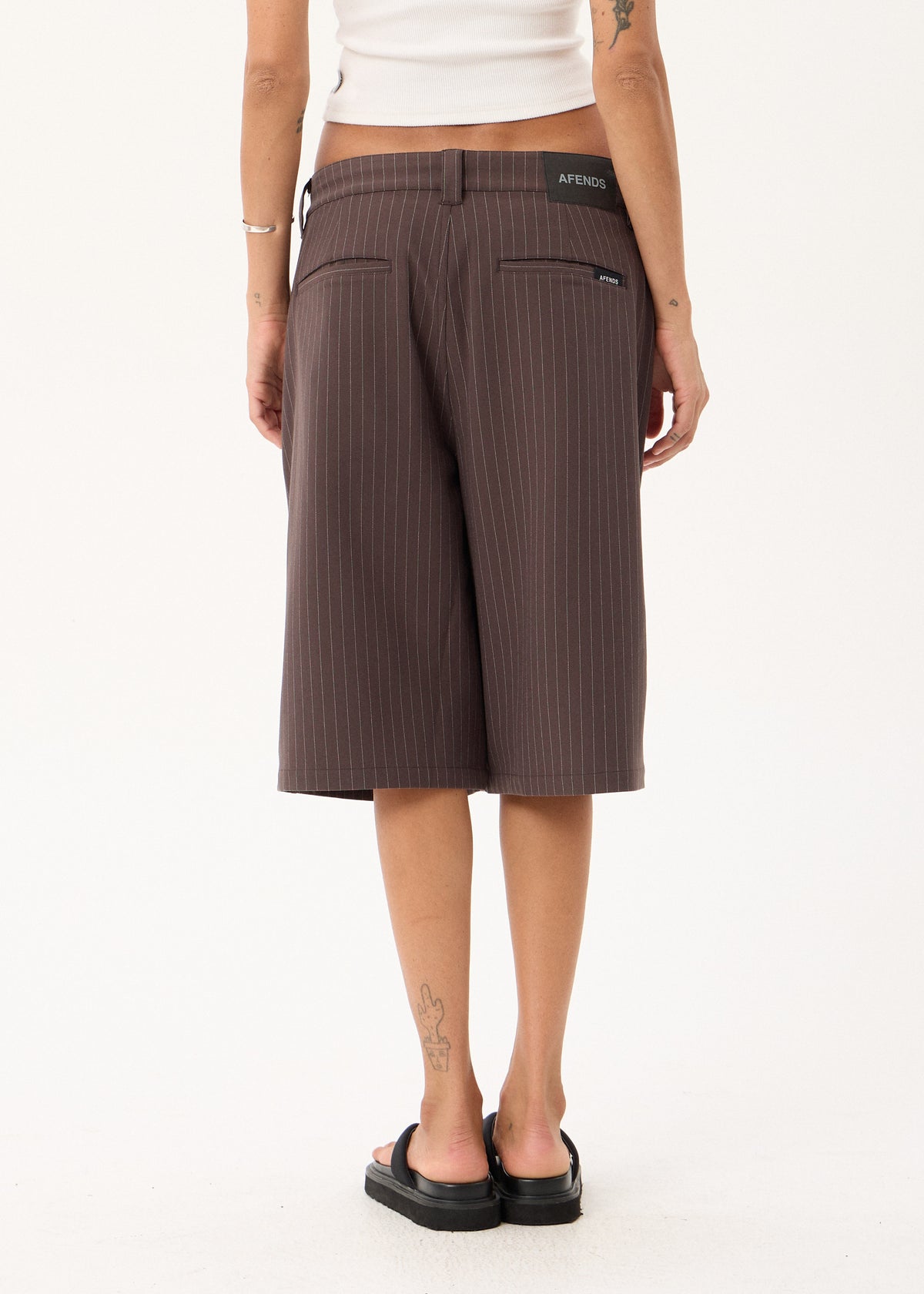 AFENDS Business - Baggy Pleated Short 24" - Coffee Stripe