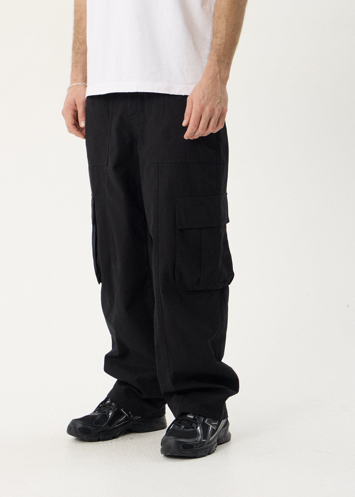 AFENDS Mens Summit - Pleated Cargo Pant - Black