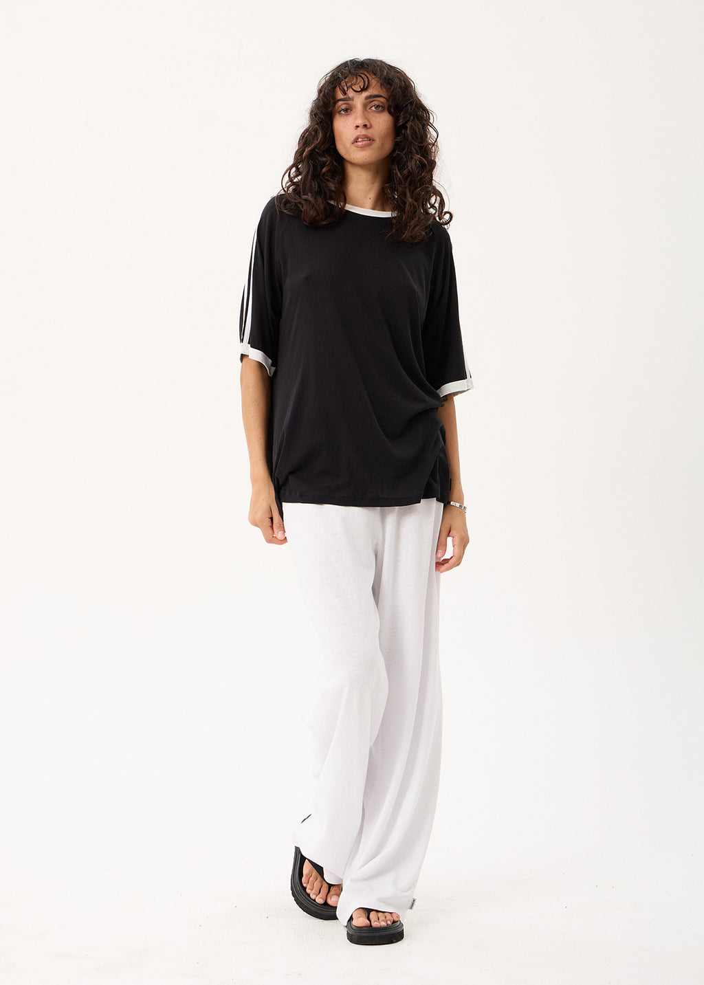 AFENDS Smokeshow - Oversized Raglan Tee - Black