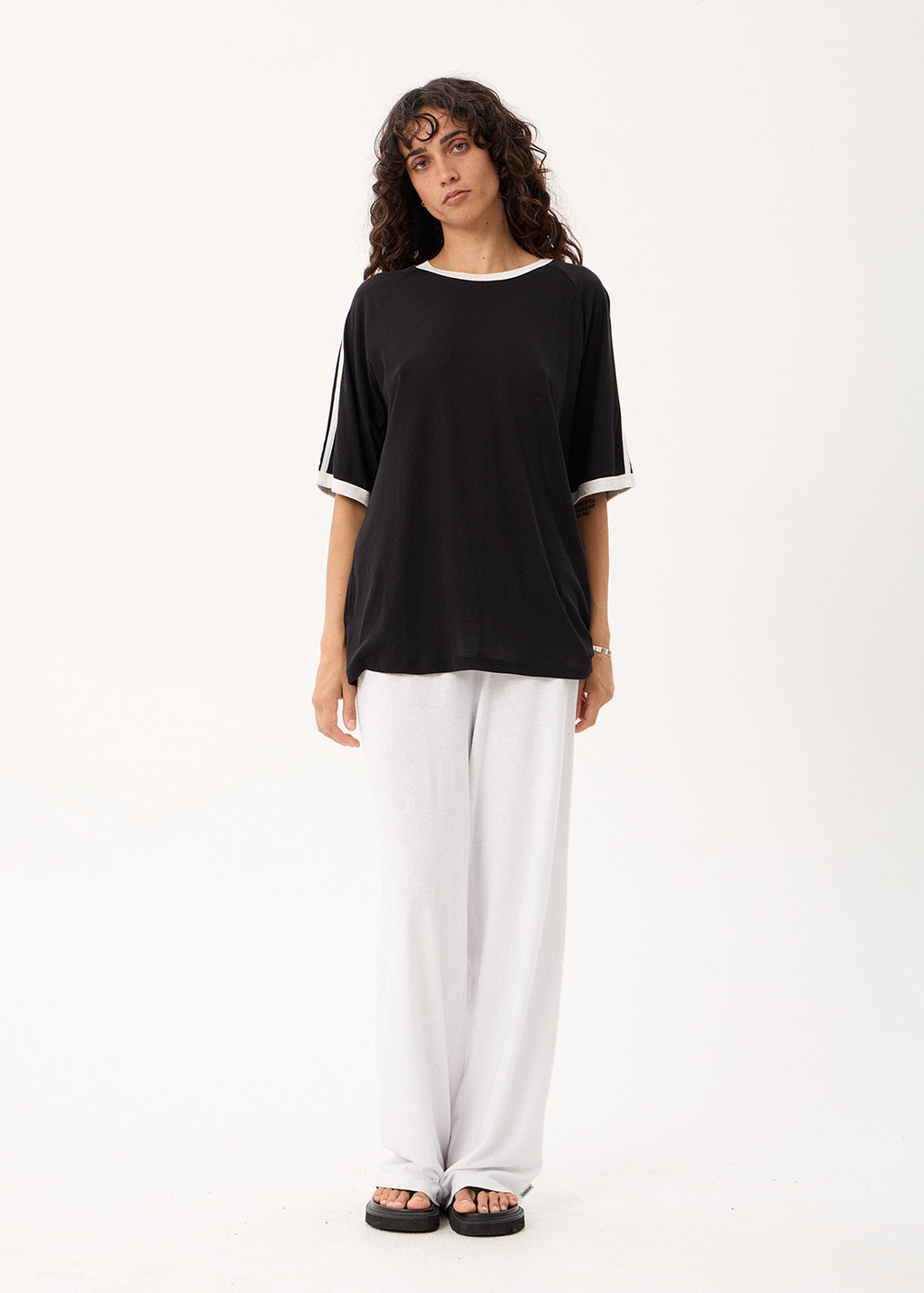 AFENDS Smokeshow - Oversized Raglan Tee - Black