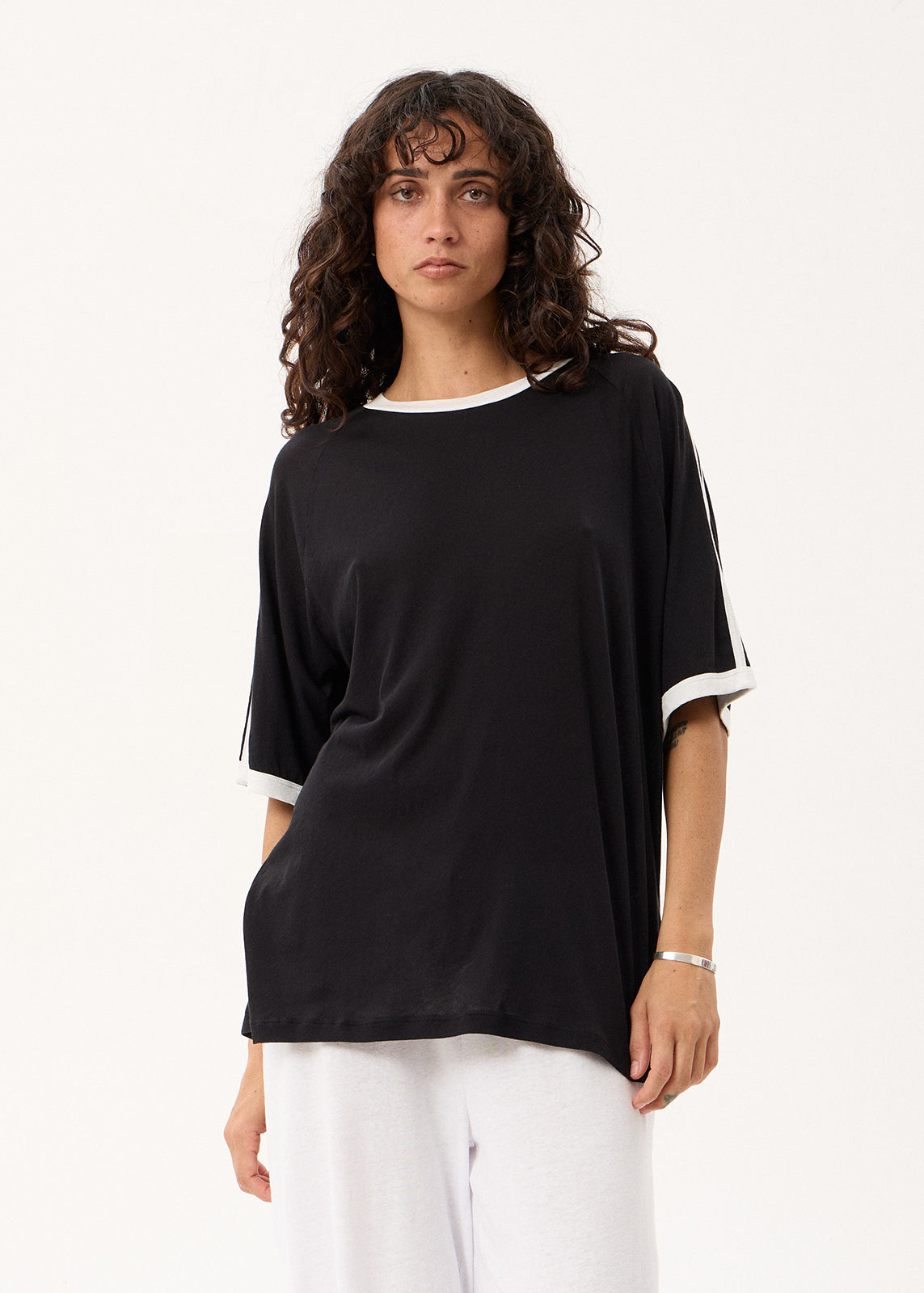 AFENDS Smokeshow - Oversized Raglan Tee - Black