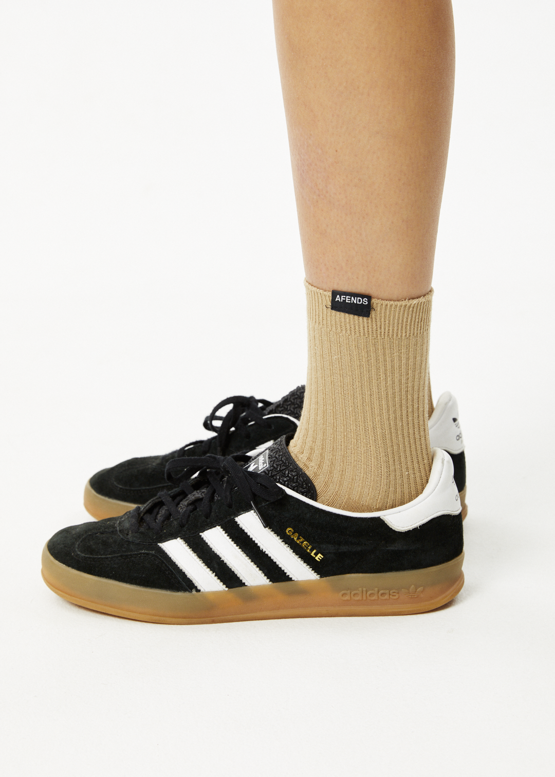 AFENDS Unisex The Essential - Ribbed Crew Socks - Tan 