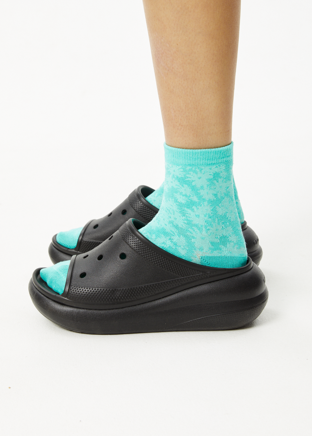 AFENDS Unisex Benny - Crew Socks - Jade Daisy 