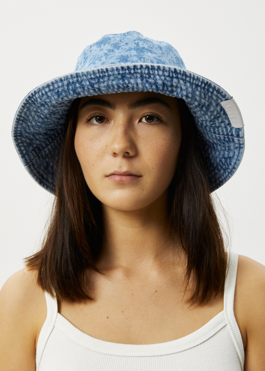 AFENDS Unisex Fink - Denim Wide Brim Bucket Hat - Worn Blue Daisy 