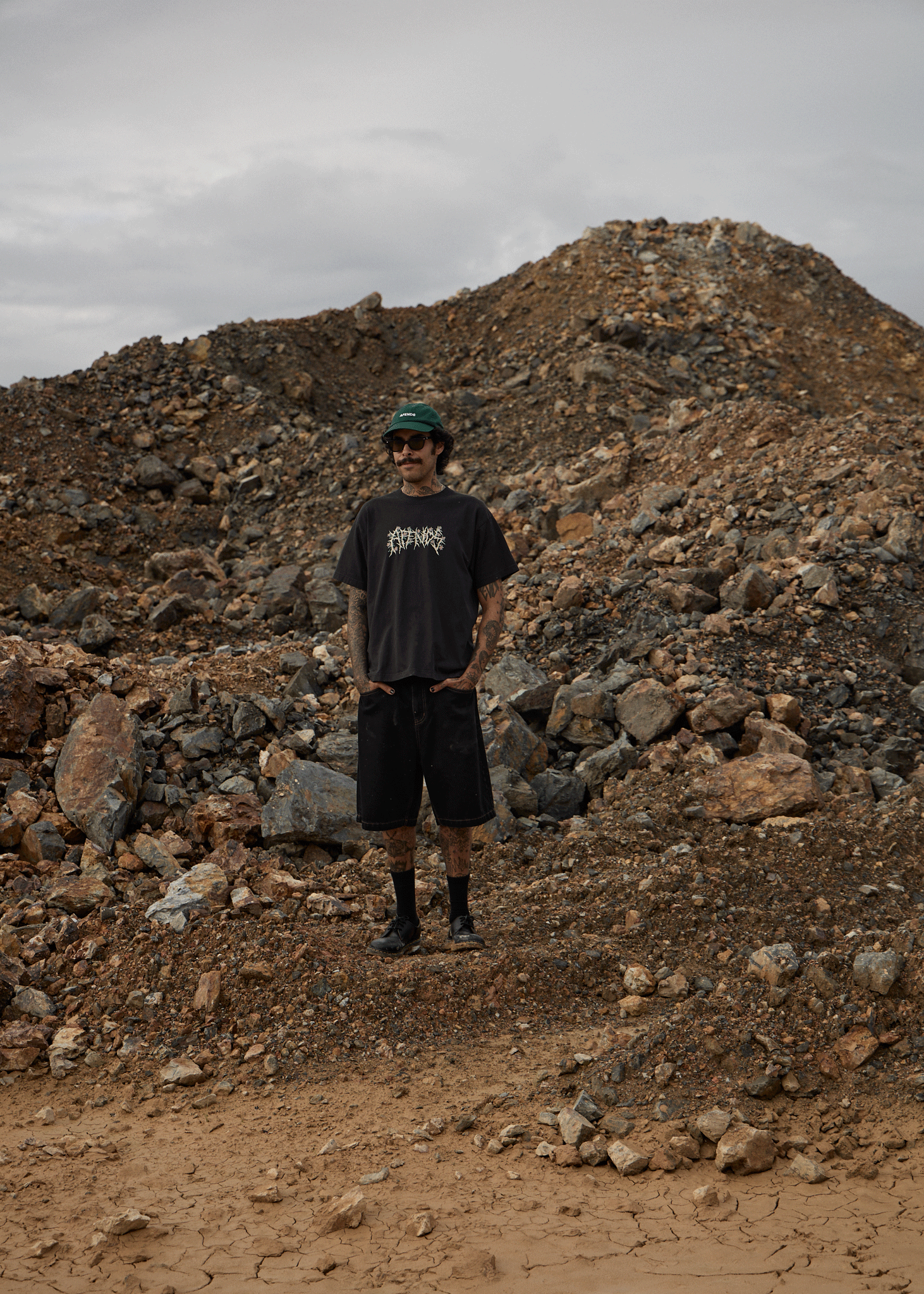 AFENDS Mens Heavy Petal - Heavyweight Boxy Tee - Stone Black