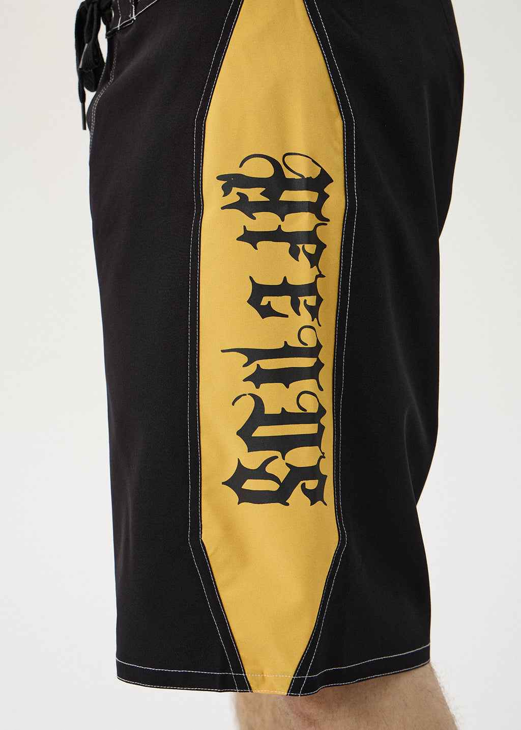 AFENDS Mirror - Surf Related V2 Boardshort 20" - Black