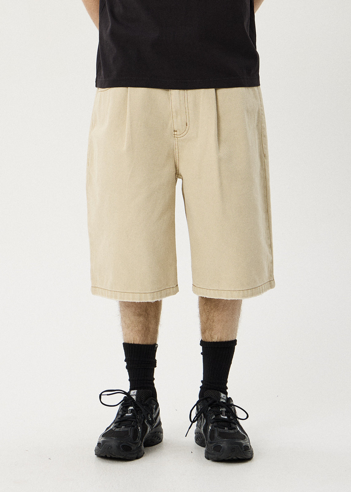 AFENDS Fast Forward - Denim Ultra Baggy Pleated Short 24" - Vintage Sand