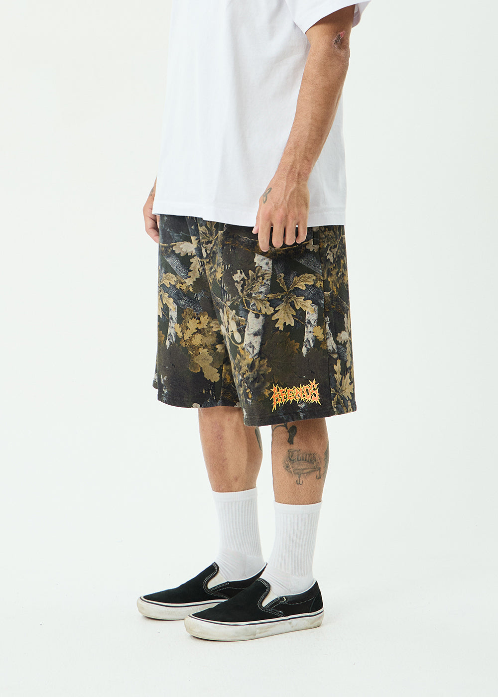 AFENDS Mens Find Me - Fleece Short 18 Inch - Find Me