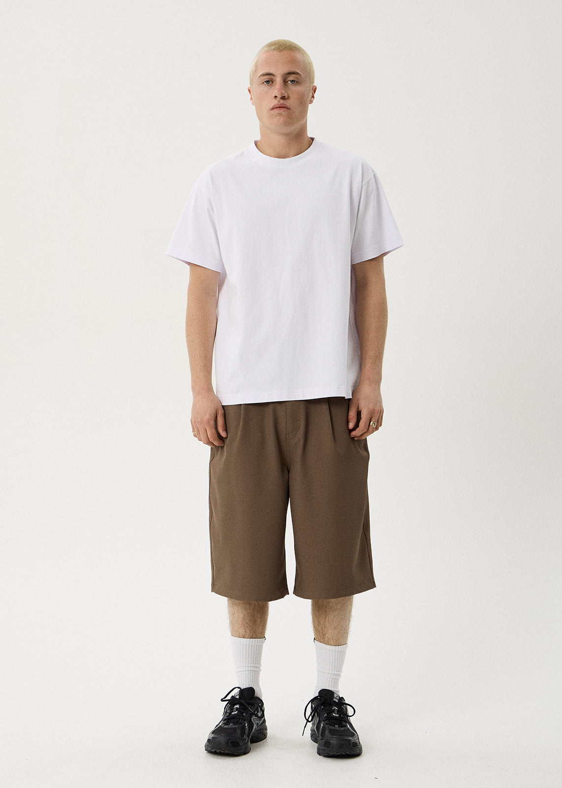 AFENDS Mens Fast Forward - Baggy Pleated Short 24" - Fossil