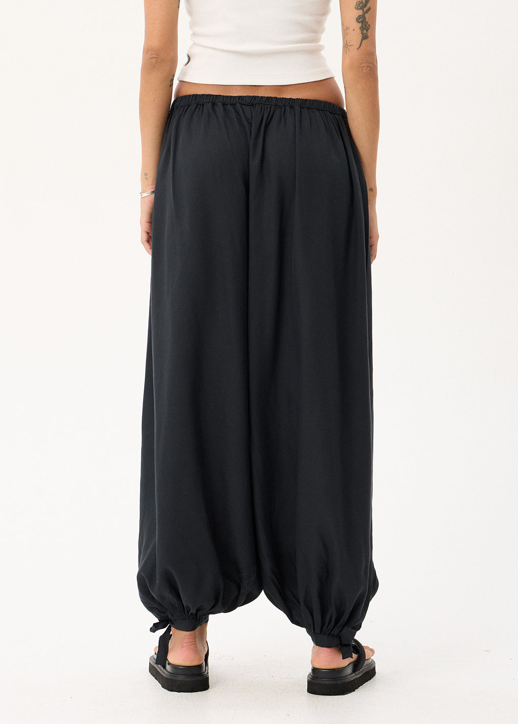 AFENDS Lyana - Balloon Pant - Black