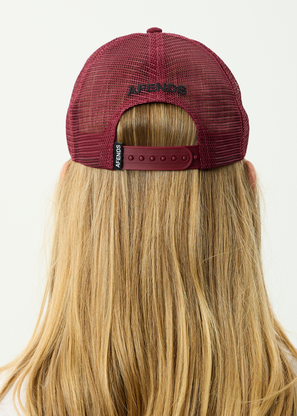 AFENDS Mens Heaven - Recycled Trucker Cap - White