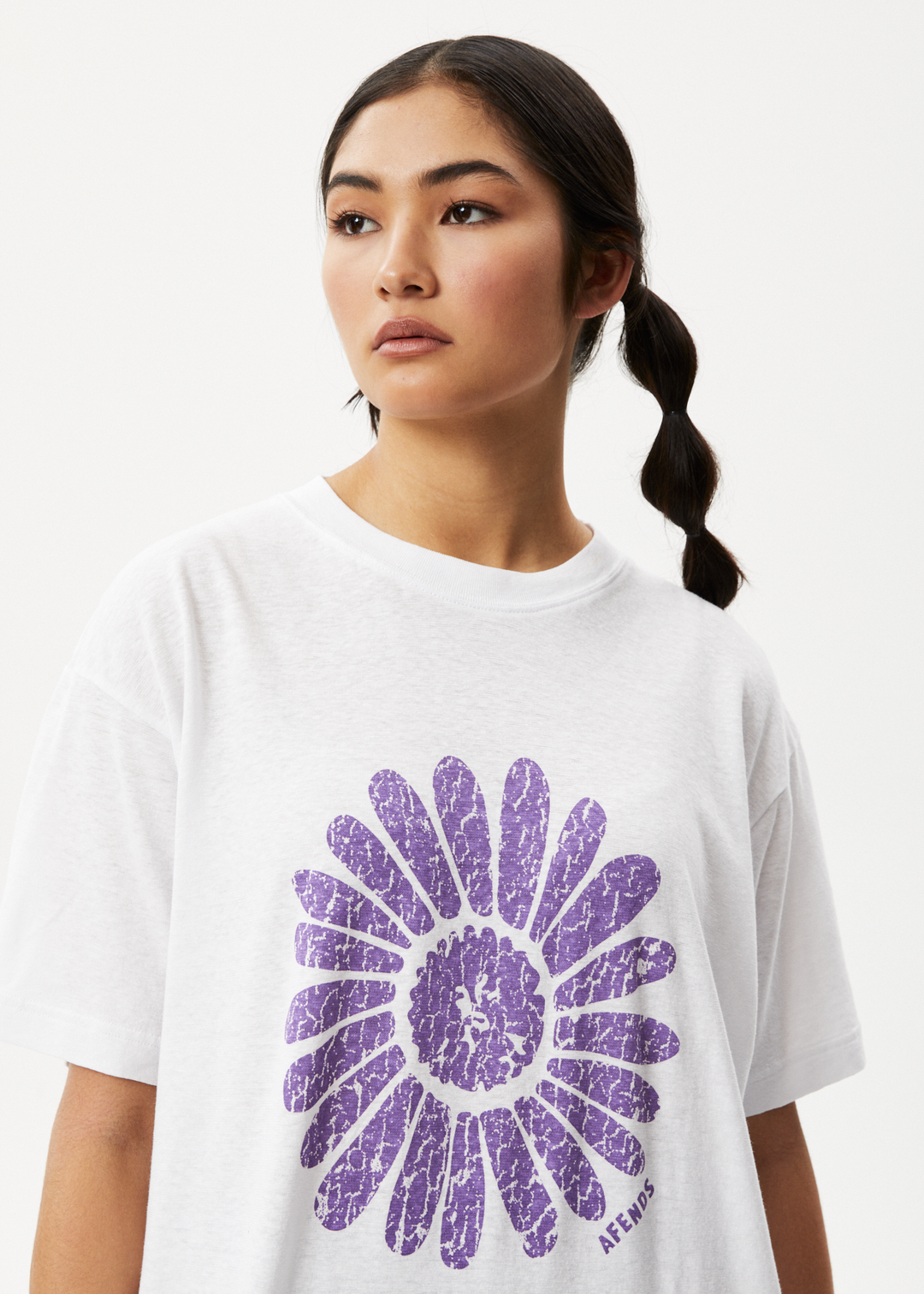 AFENDS Womens Daisy Slay - Oversized Graphic T-Shirt - White 