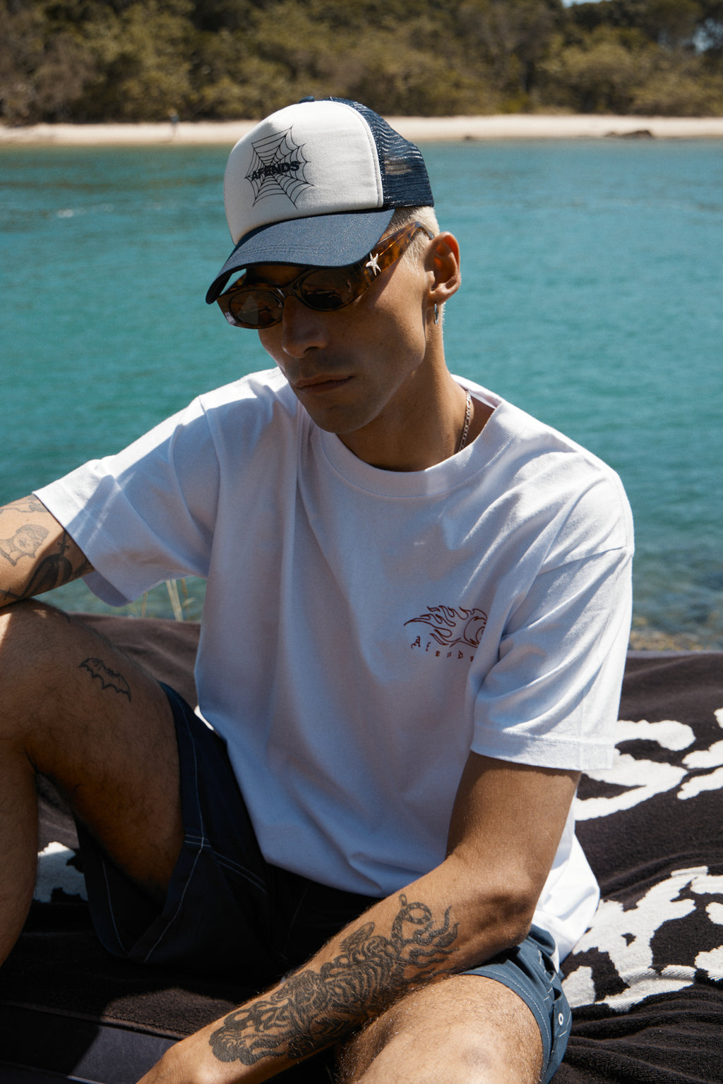 AFENDS Mens Off Balance - Heavyweight Boxy Tee - White