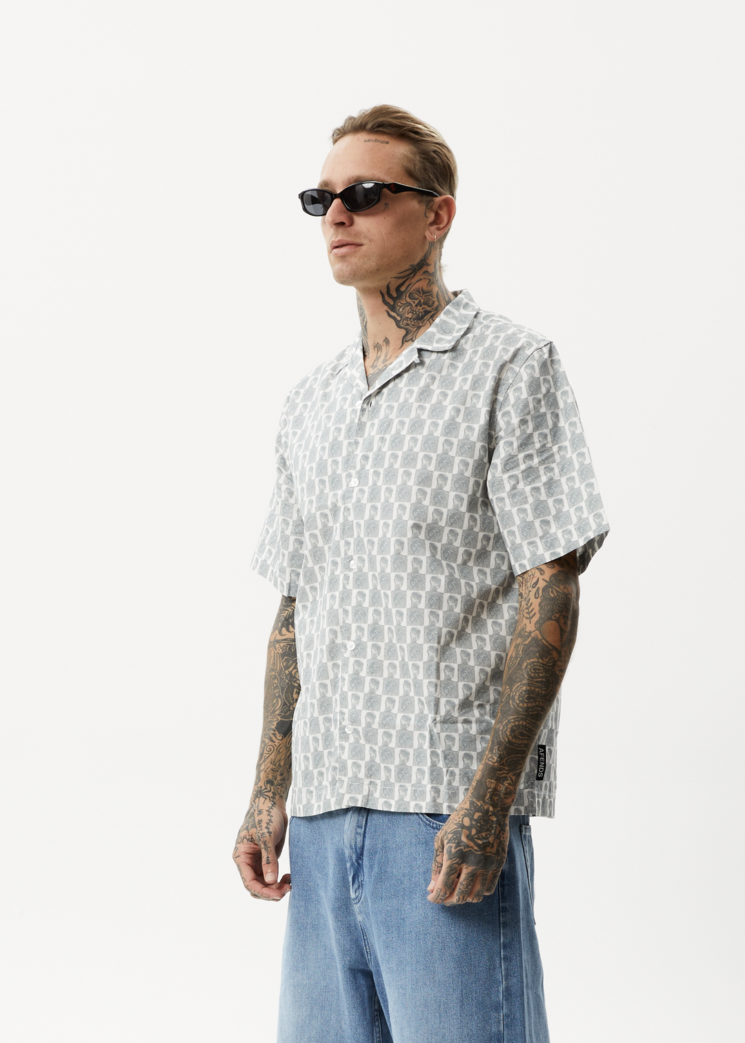 AFENDS Mens Worldstar - Cuban Short Sleeve Shirt - White 