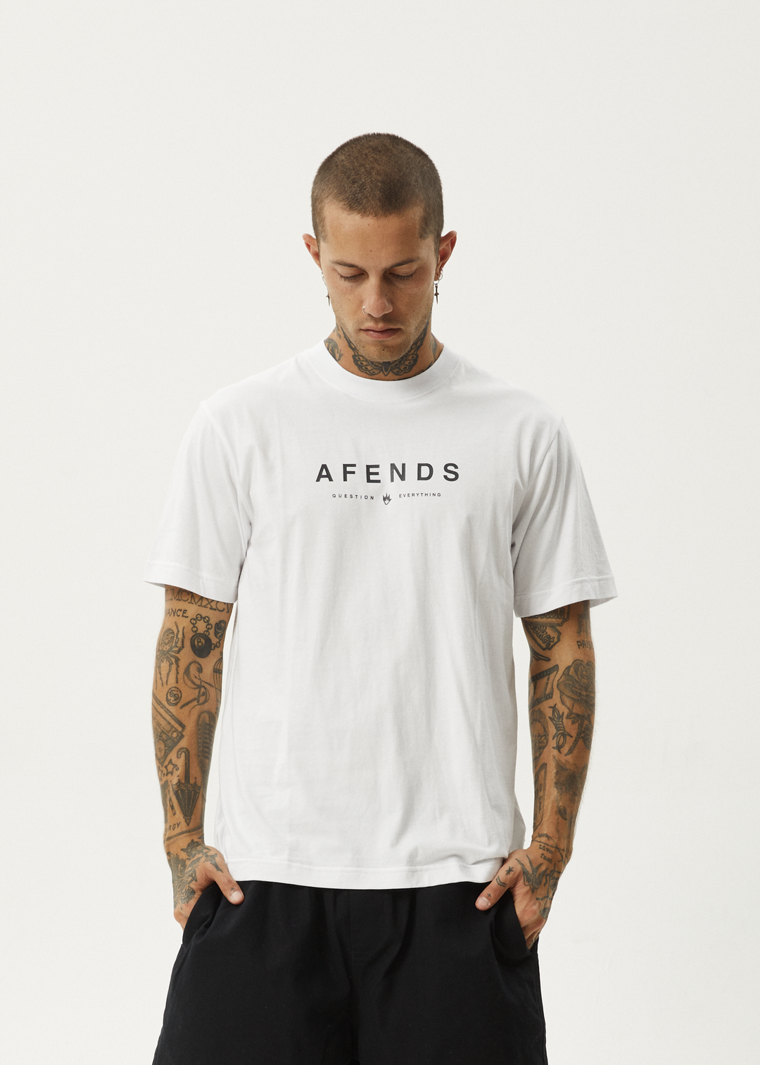 AFENDS Mens Thrown Out - Retro Fit Tee - White / Black 