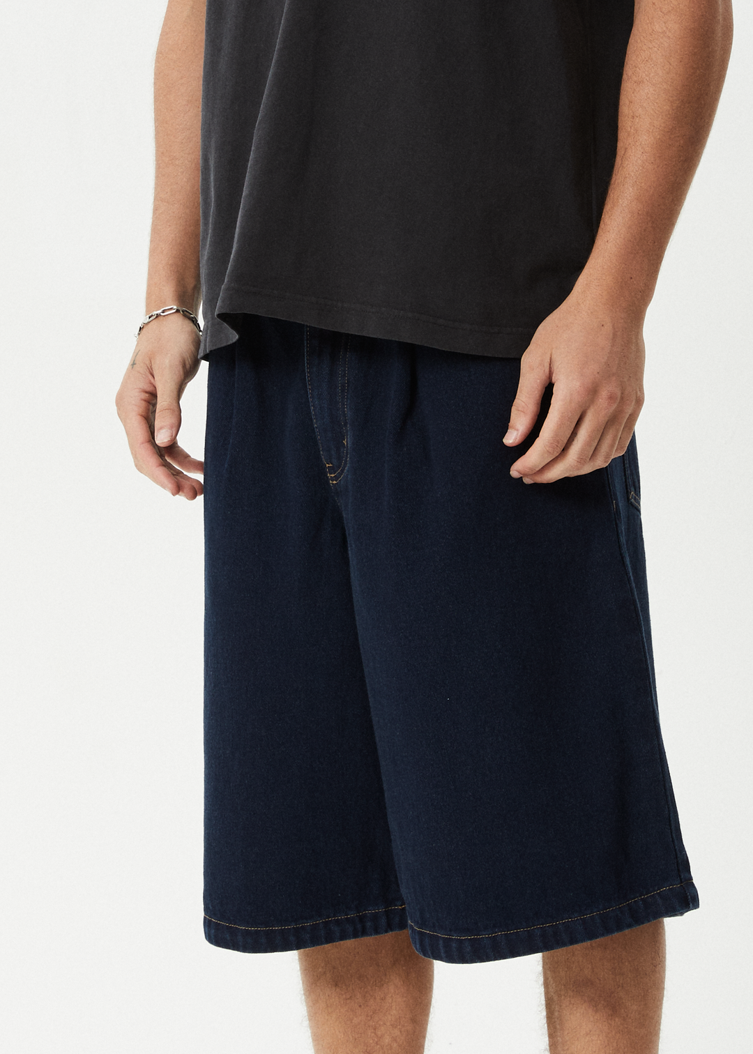 AFENDS Mens Fast Forward - Denim Ultra Baggy Pleated Short 24" - Ink