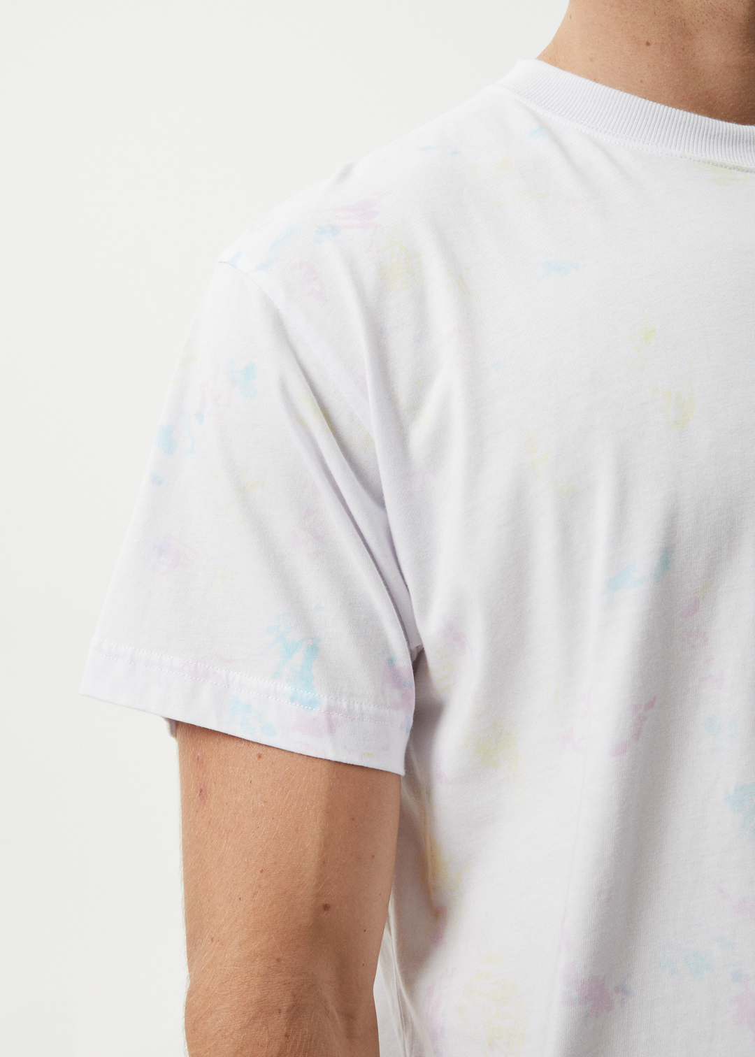 AFENDS Mens Tie Die - Boxy Fit Tee - White 