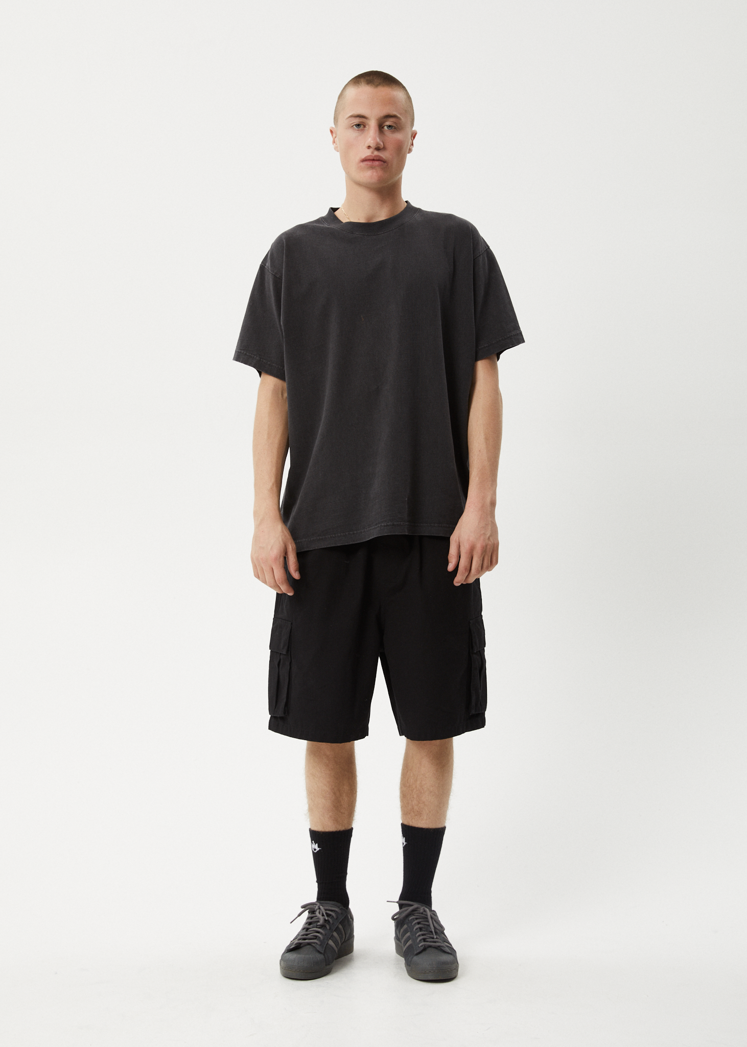 AFENDS Mens Ripped Out 98 - Oversized Cargo Short 20" - Black