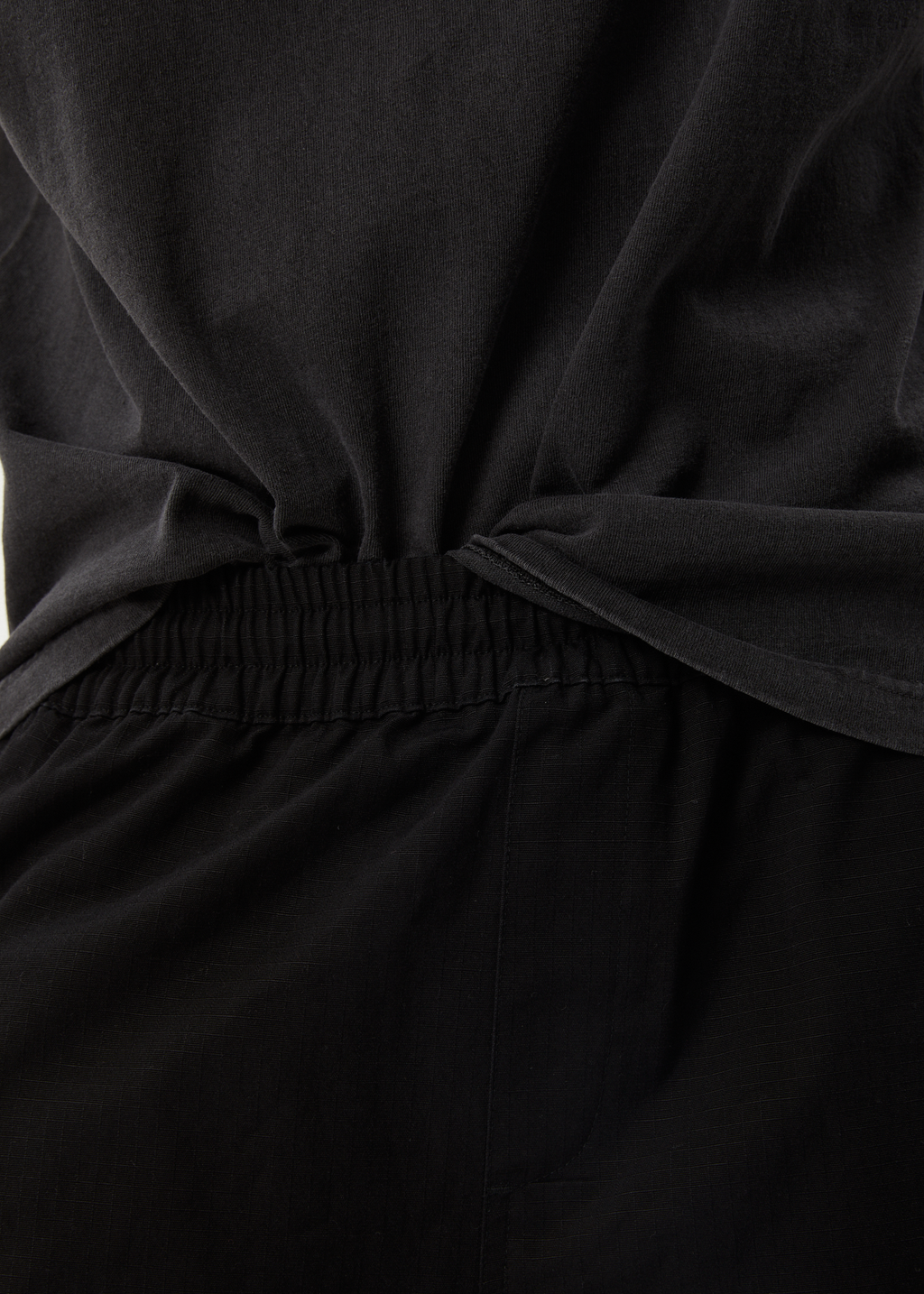 AFENDS Mens Ripped Out 98 - Oversized Cargo Short 20" - Black