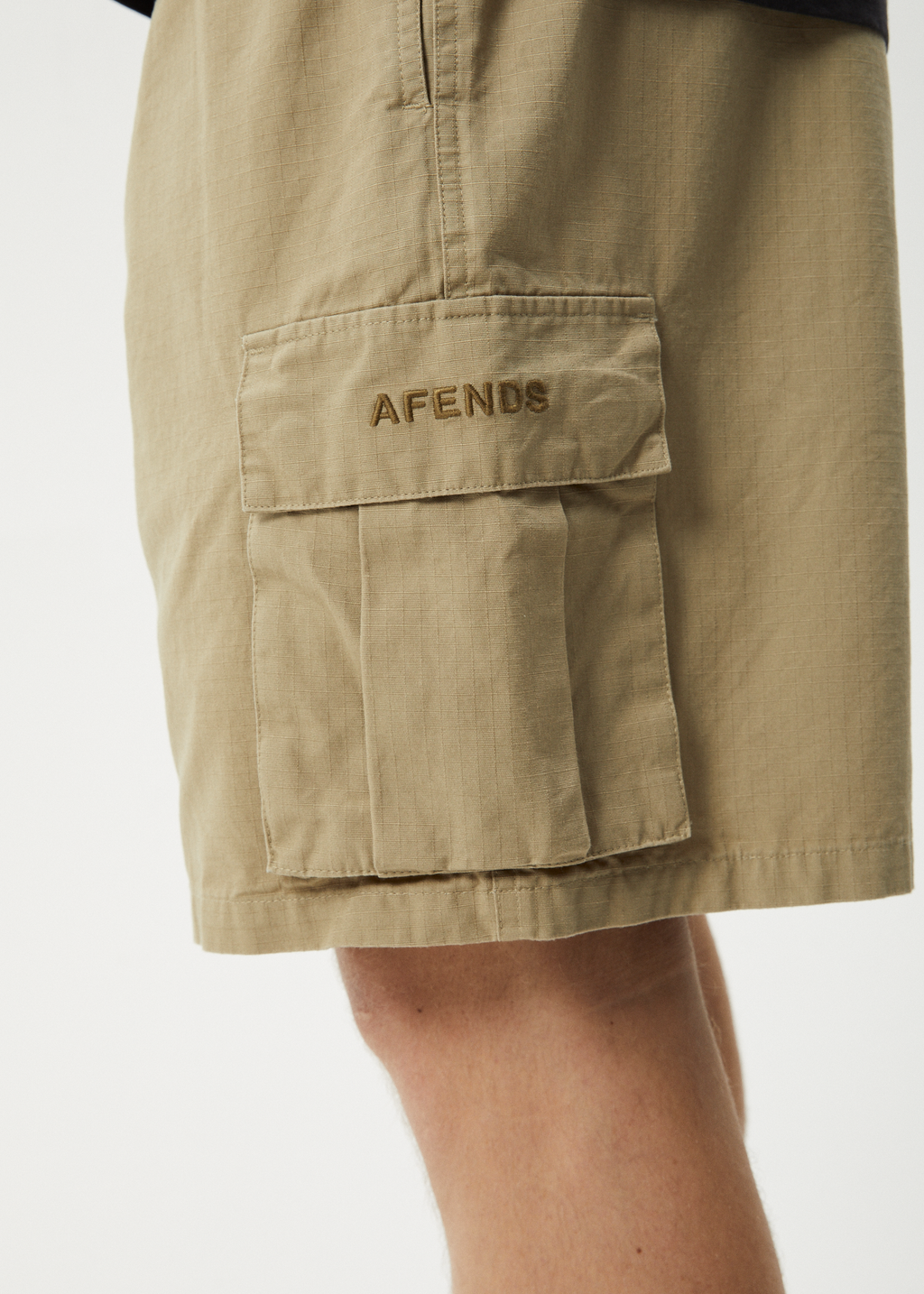 AFENDS Mens Ripped Out 98 - Organic Oversized Cargo Short 22" - Boa
