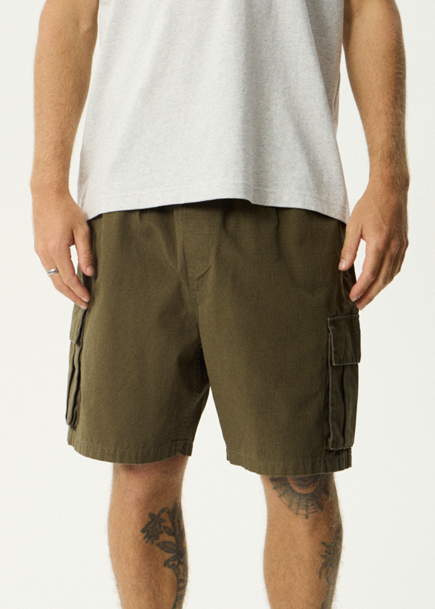 AFENDS Mens Ripped Out 98 - Oversized Cargo Short 20" - Deep Olive