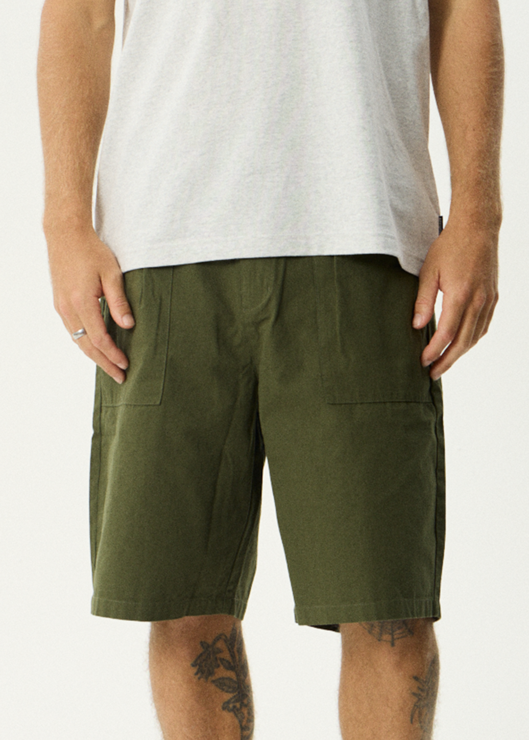 AFENDS Mens Glider - Pleated Short 22" - Military
