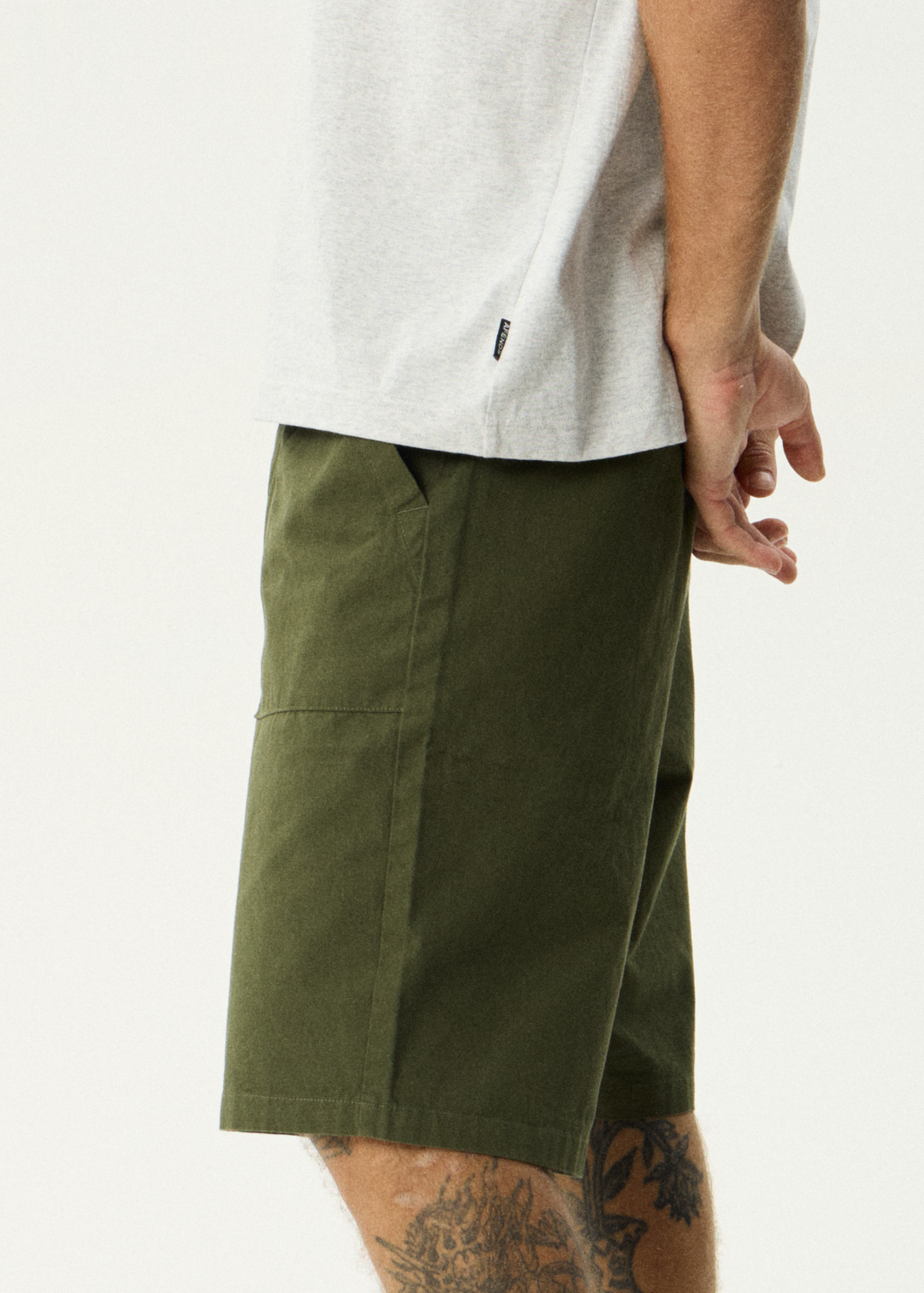 AFENDS Mens Glider - Pleated Short 22" - Military
