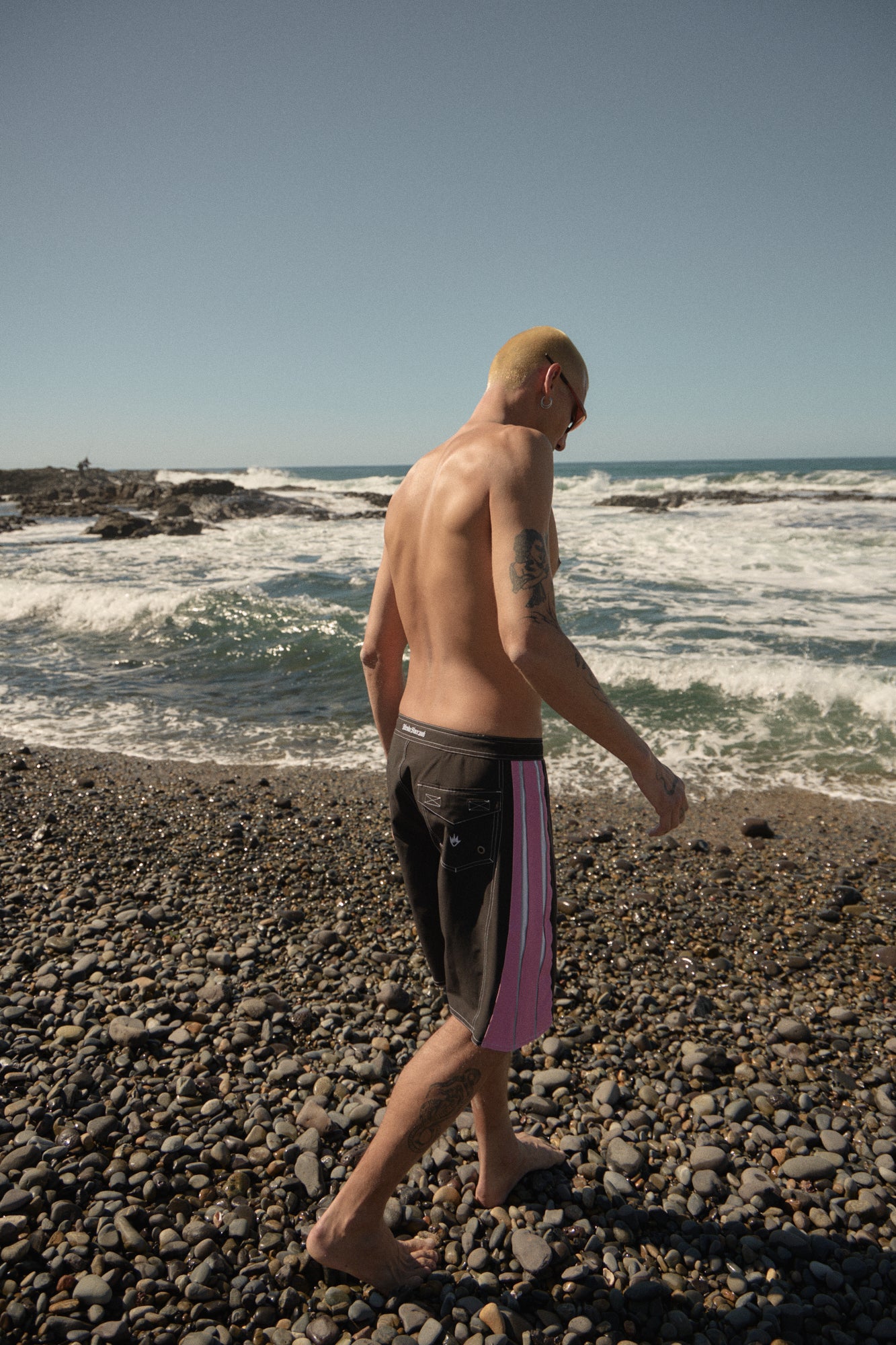 AFENDS Mens Forum - Surf Related V2 Boardshort 22" - Black / Pink