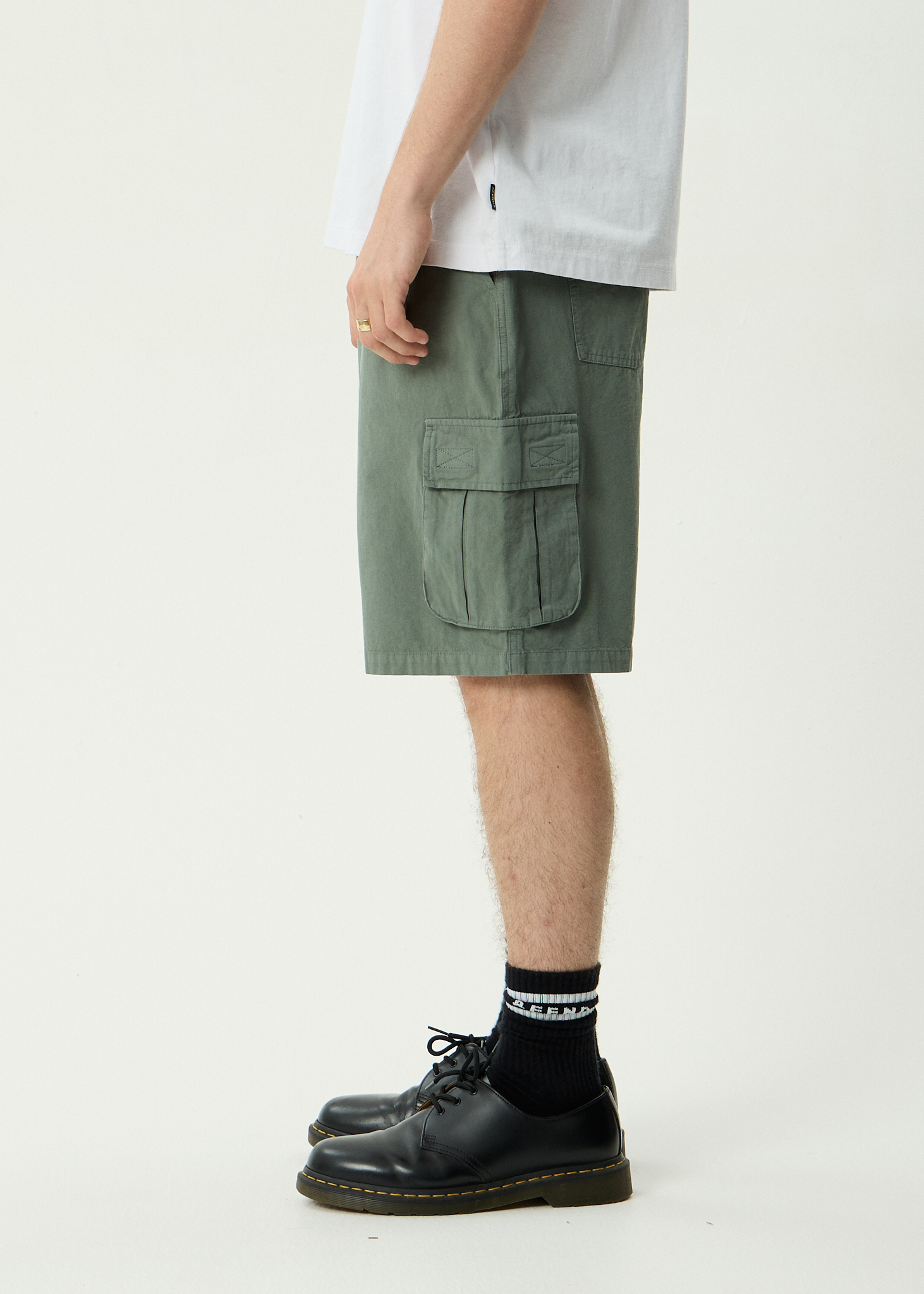 AFENDS Mens Summit - Recycled Pleated Cargo Short 22 Inch - Washed Sycamore