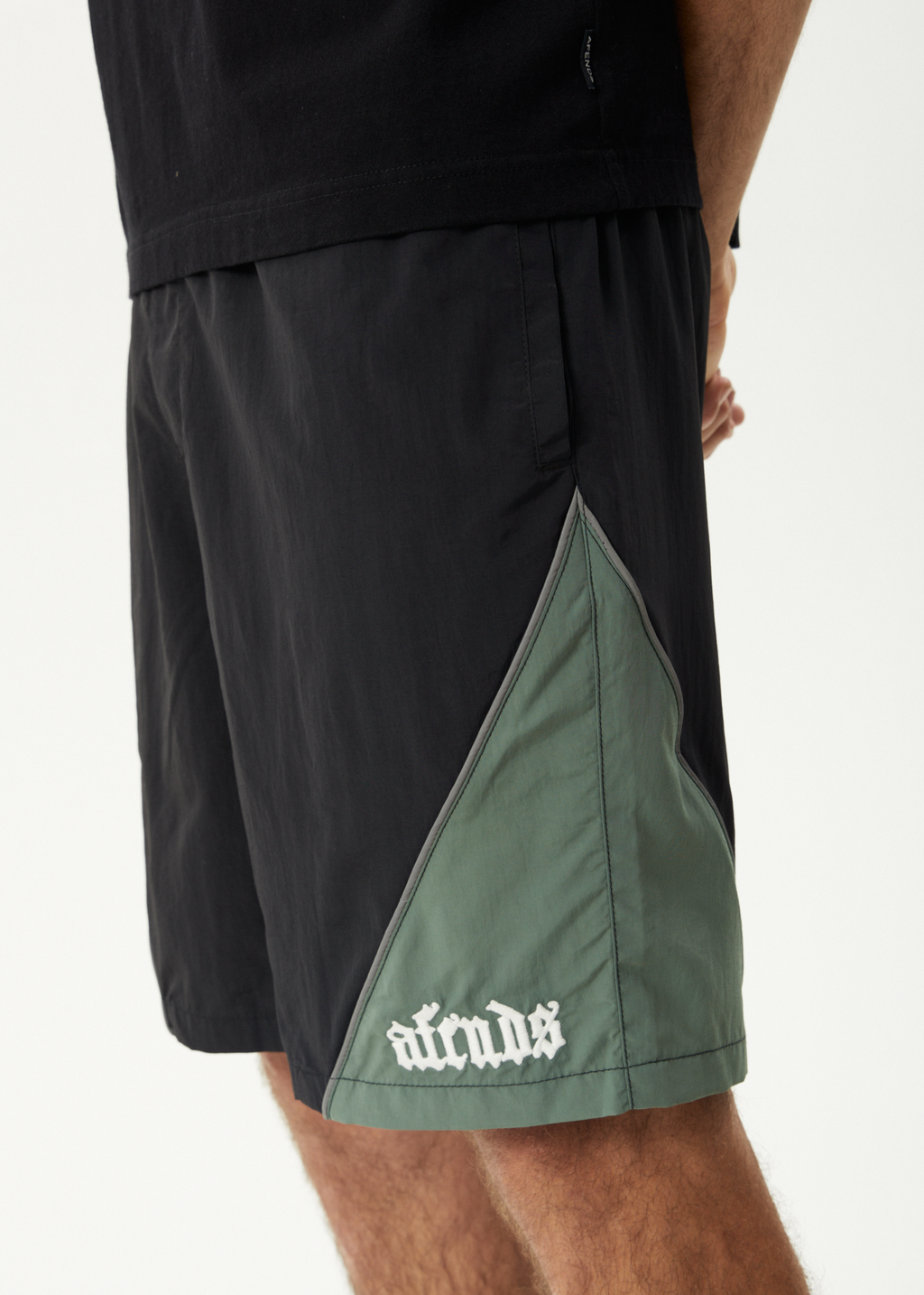 AFENDS Mens Sporting - Panelled Short 20" - Black