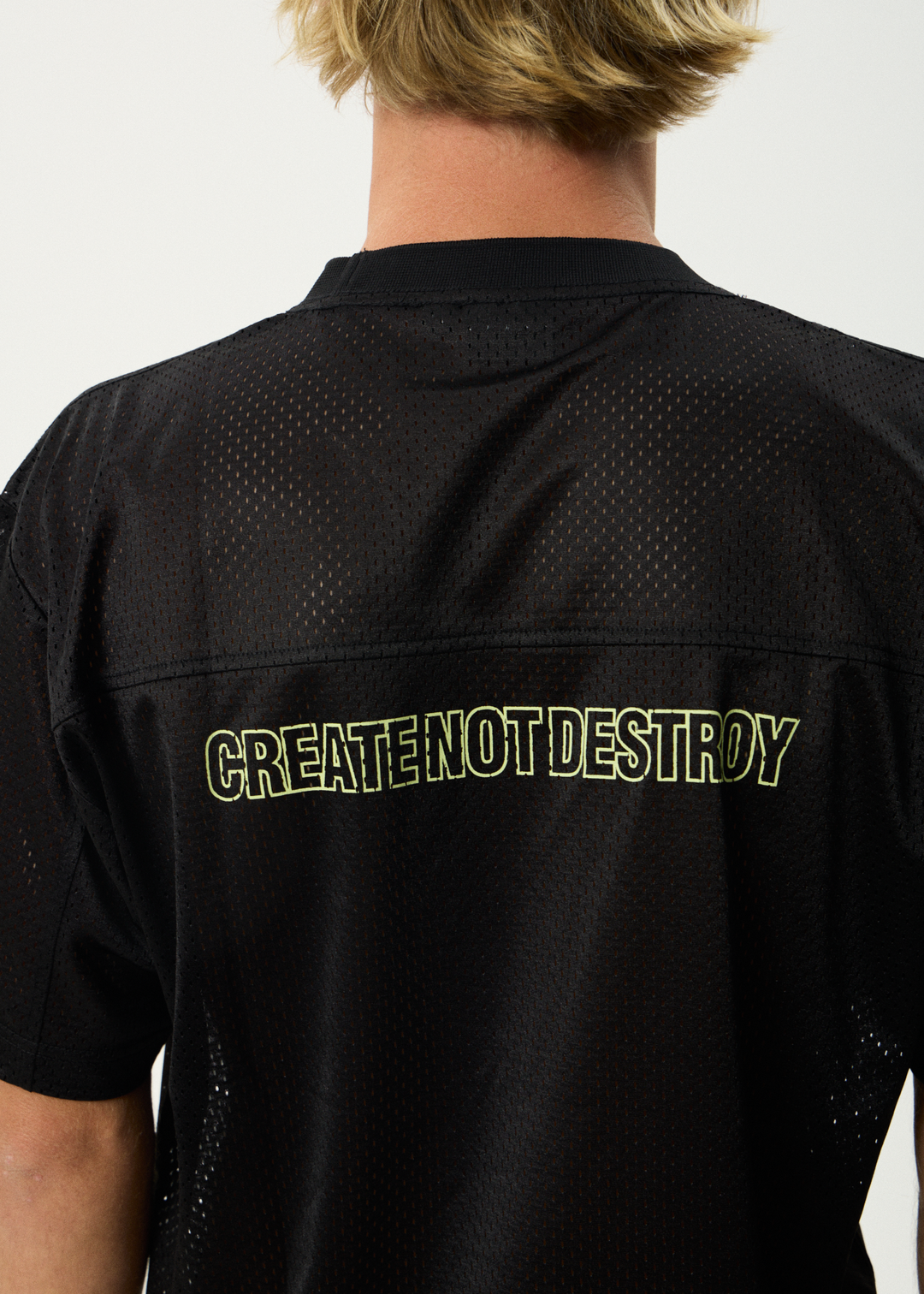 AFENDS Mens Zero Six - Mesh Jersey Boxy Tee - Black
