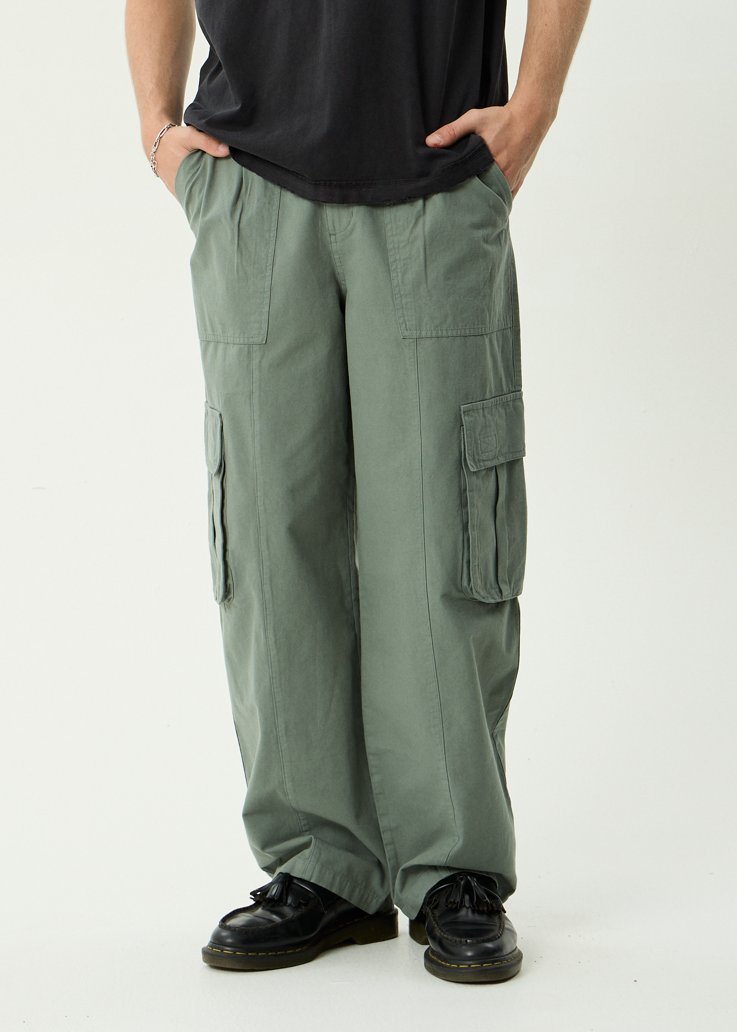 AFENDS Mens Summit - Recycled Pleated Cargo Pant - Washed Sycamore