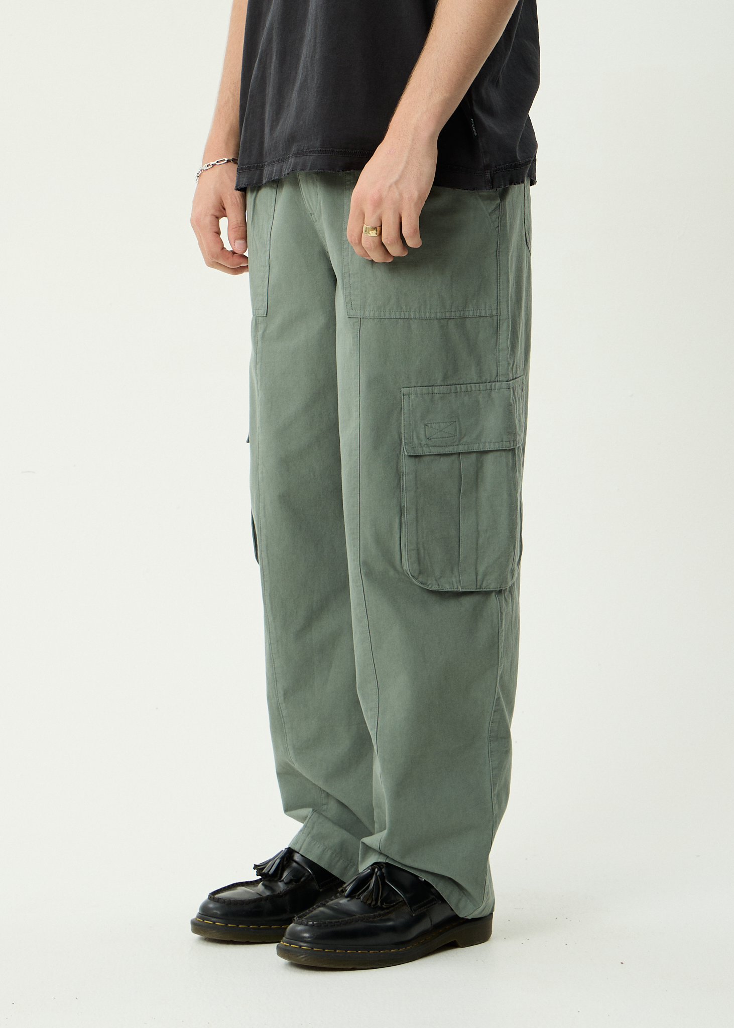 AFENDS Mens Summit - Recycled Pleated Cargo Pant - Washed Sycamore