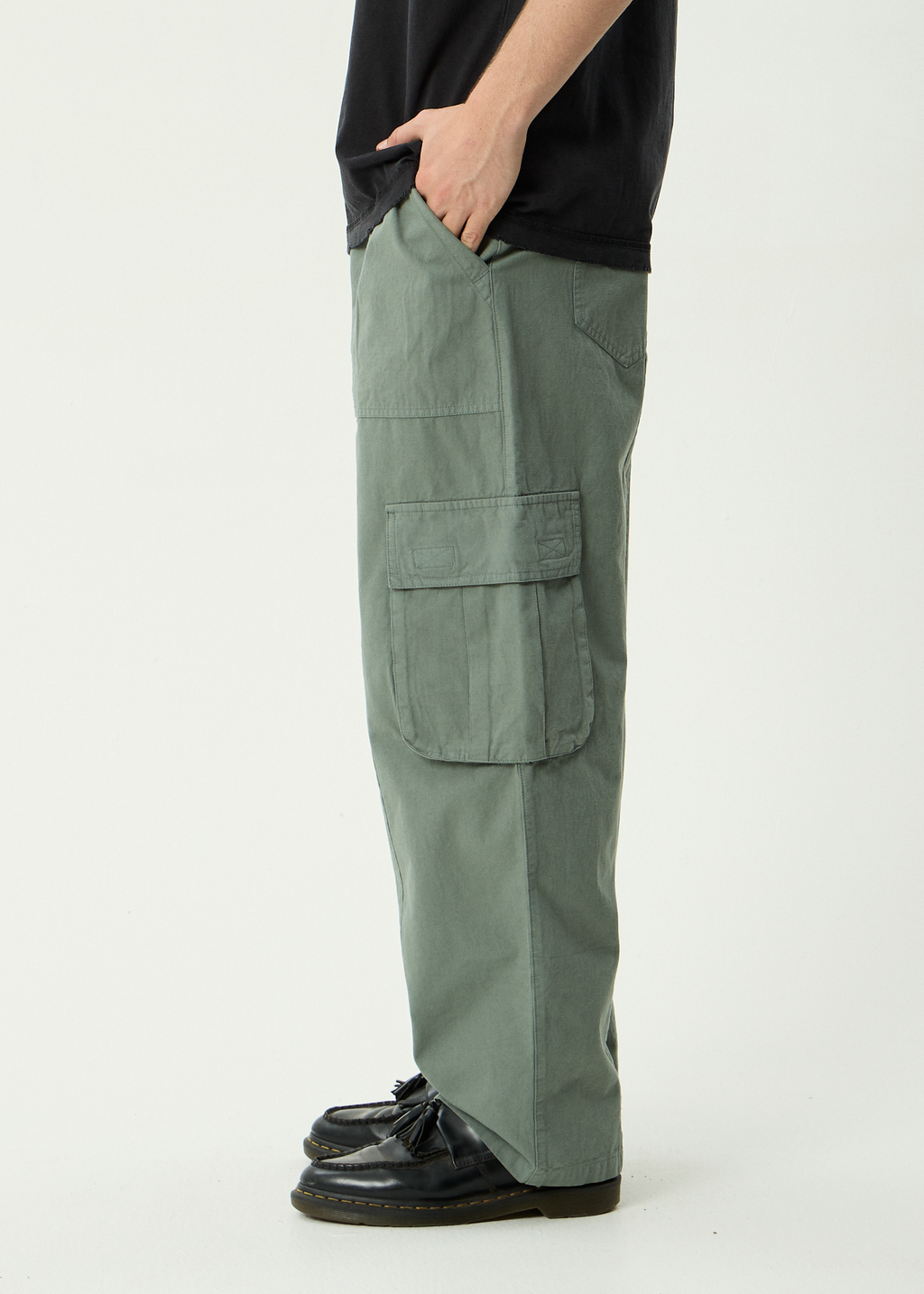 AFENDS Mens Summit - Recycled Pleated Cargo Pant - Washed Sycamore