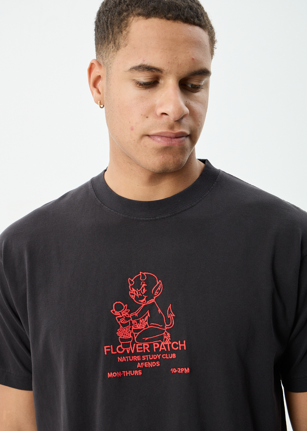 AFENDS Mens Flower Patch - Heavyweight Boxy Tee - Stone Black