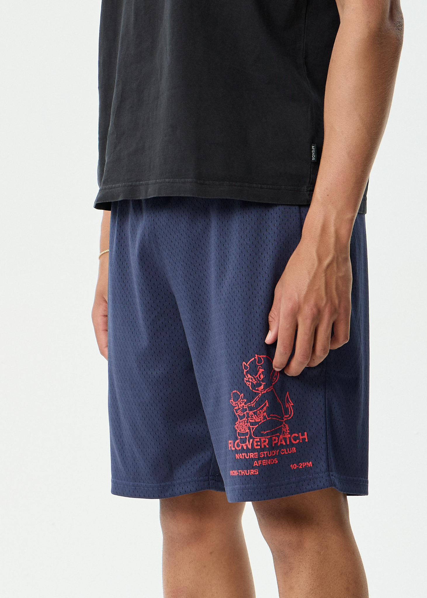 AFENDS Mens Flower Patch - Basketball Short 18 Inch - Navy
