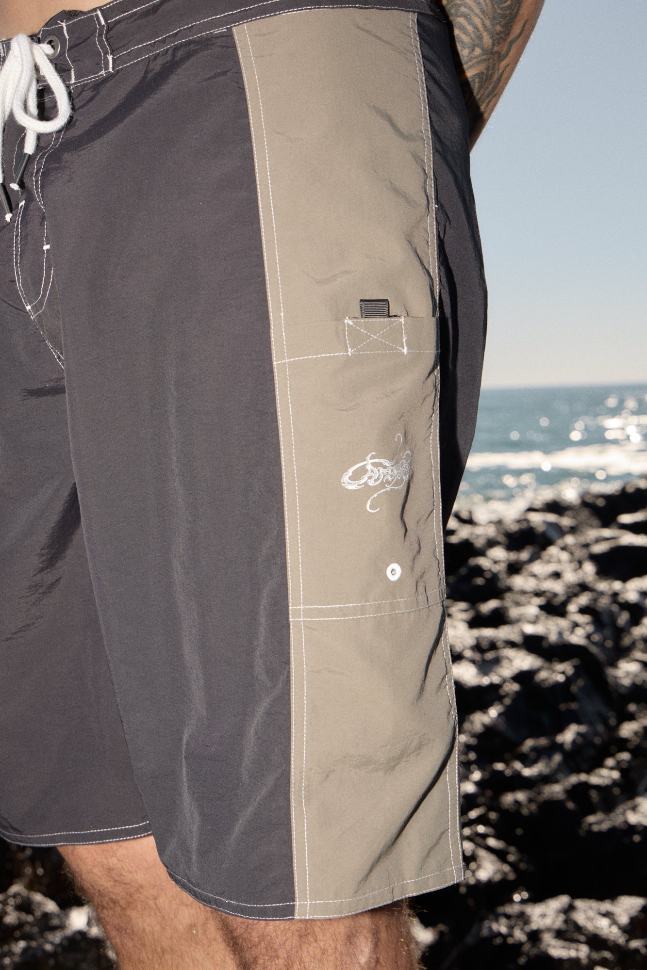AFENDS Mens Adams - Surf Related V2 Boardshort 22" - Black