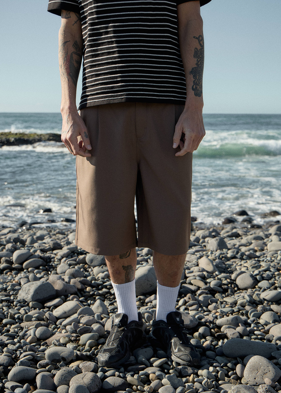 AFENDS Mens Fast Forward - Baggy Pleated Short 24" - Fossil