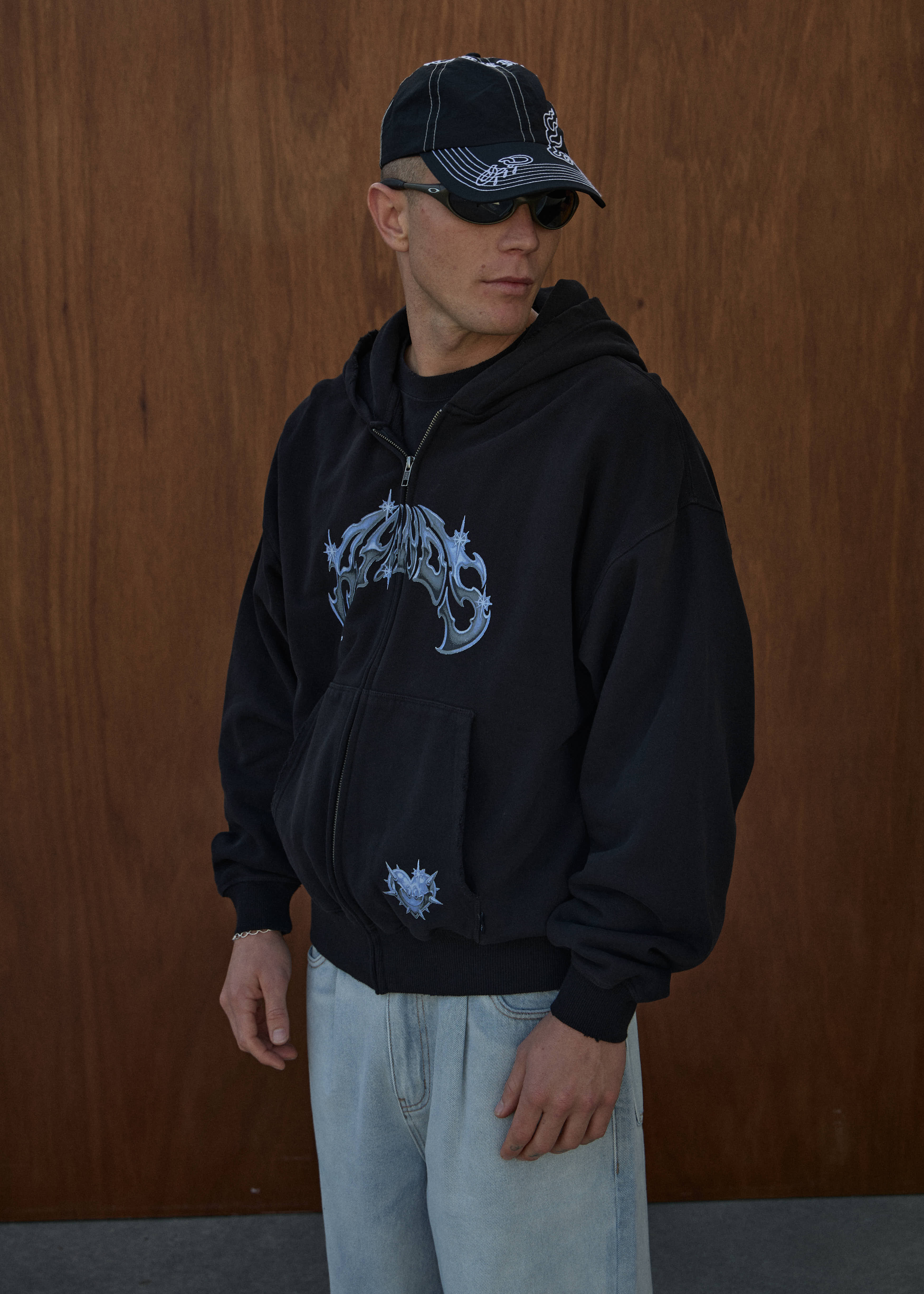 Scorpius Distressed Boxy Zip Hood - Stone Black | AFENDS
