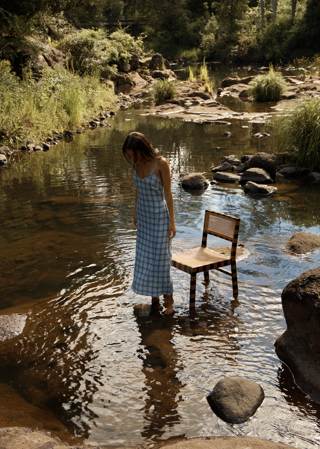 AFENDS Womens Lagoon - Seersucker Midi Dress - Overcast Check